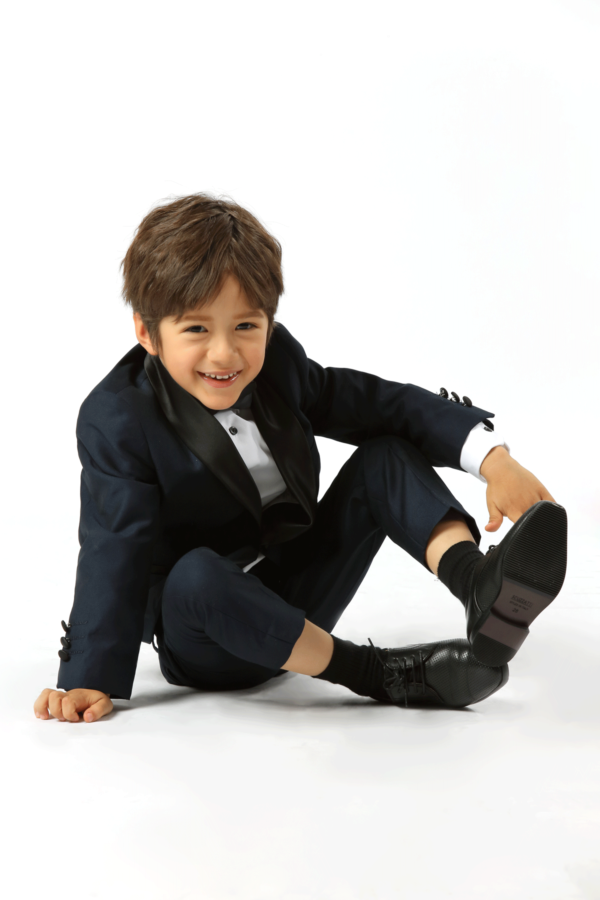 Max fine textured boys suit - Image 3